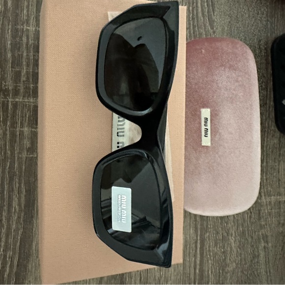 Brand New Miu Miu MU 09WS Runway Sunglasses for sale - Picture 1 of 6